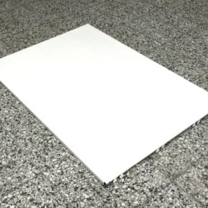 Myymälähyllystön taustapelti, 89cm x 61cm