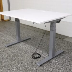 Kinnarps-sähköpöytä, 120cm x 80cm