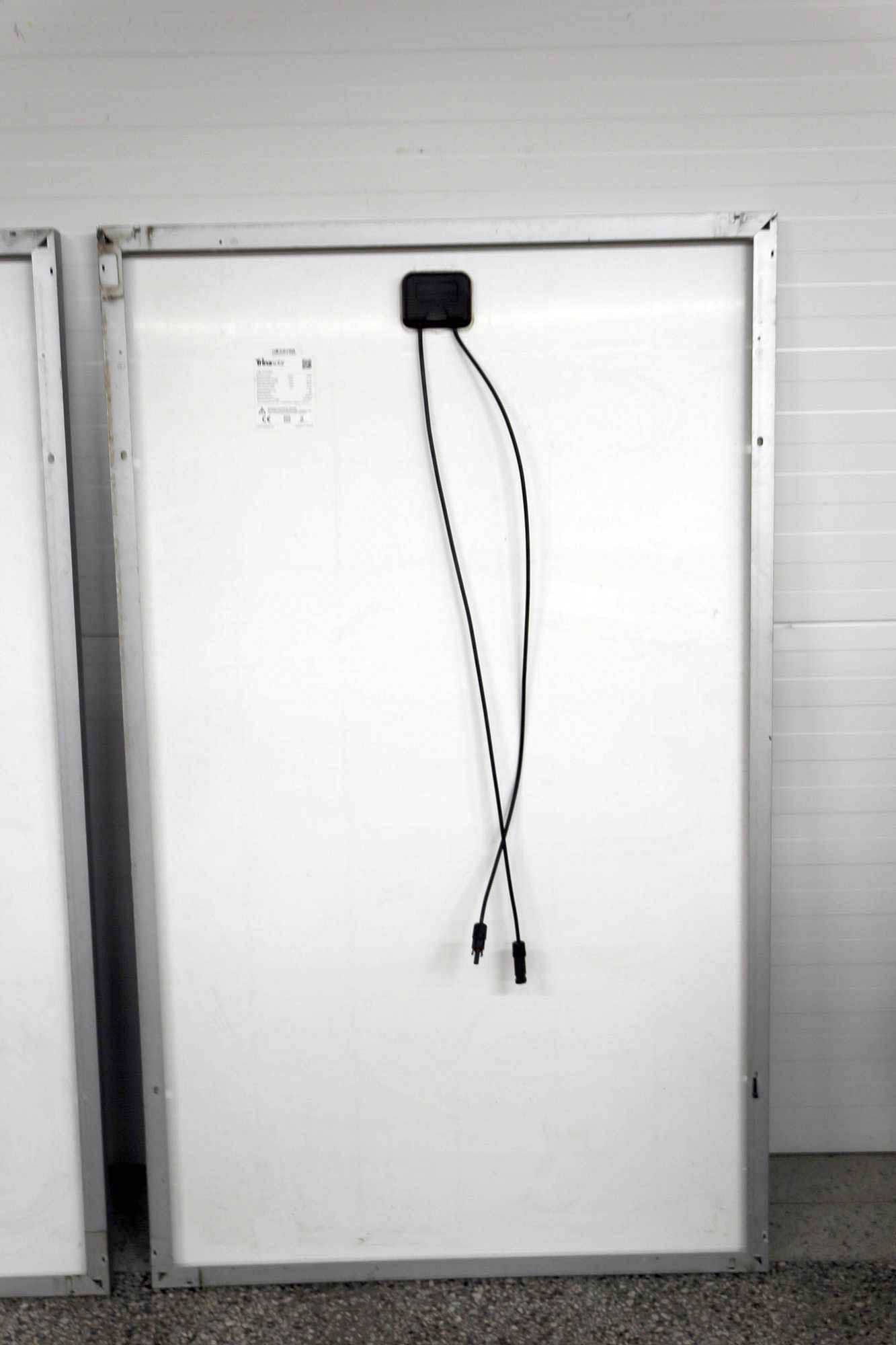 Käytetty aurinkopaneeli Trinasolar 275W