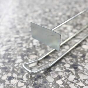 Hestra-myymälähyllystön myyntipiikki, 30cm Hestra-myymälähyllystön myyntipiikki, 30cm