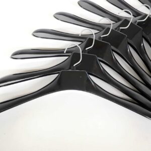 Sarvis Majuri-henkari