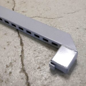 Hestra-myymälähyllystön päädyn etutolppa, 214cm