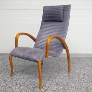 Asko Harlekiini -nojatuoli, design Markku Pakkanen