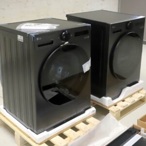 LG pesukone 11 kg ja lämpöpumppukuivausrumpu 10 kg (F4X7011TBB, RHX7010TBB)