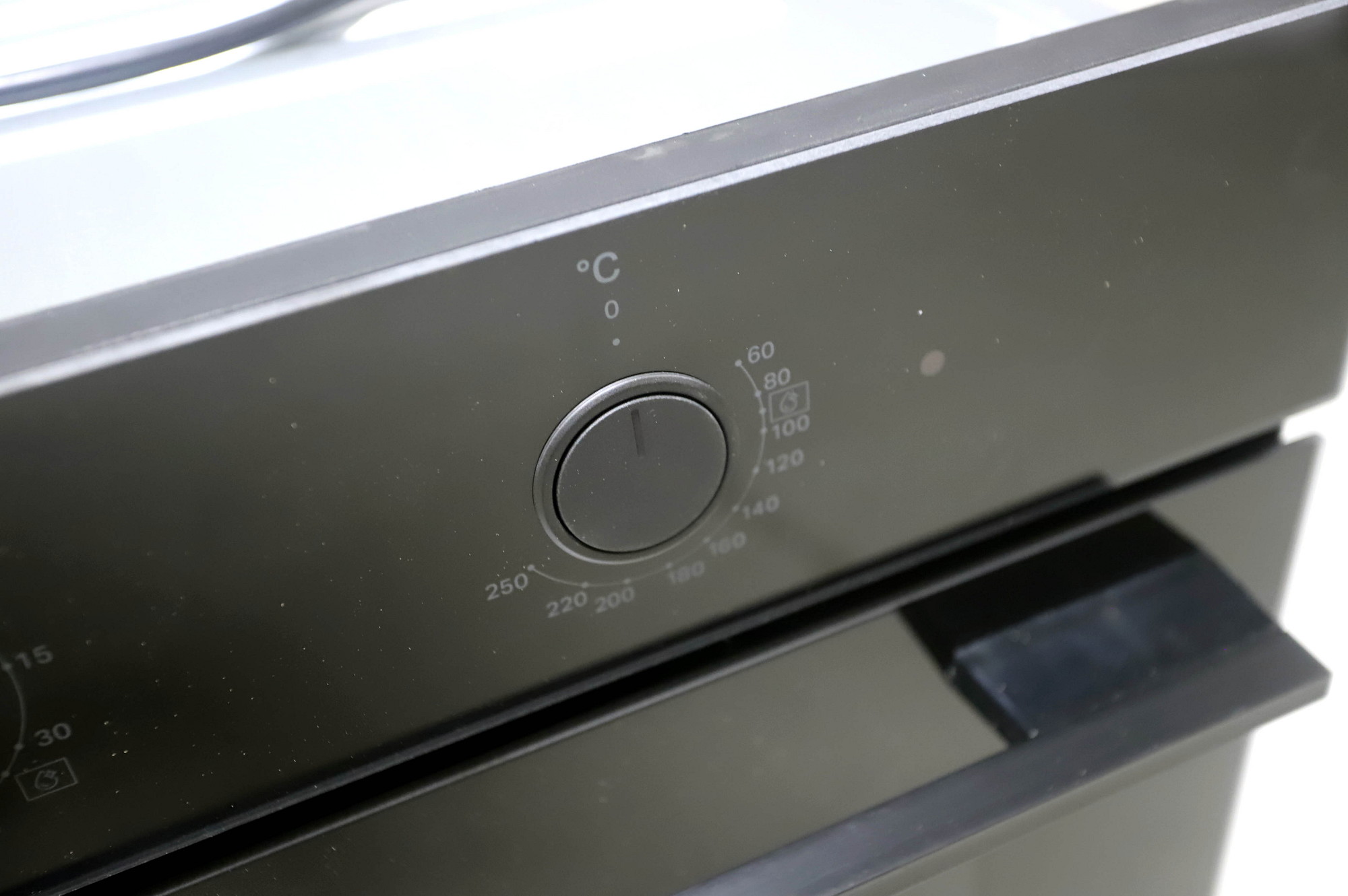 Whirlpool OMK38HU0B erillisuuni, musta – käyttämätön - Image 6