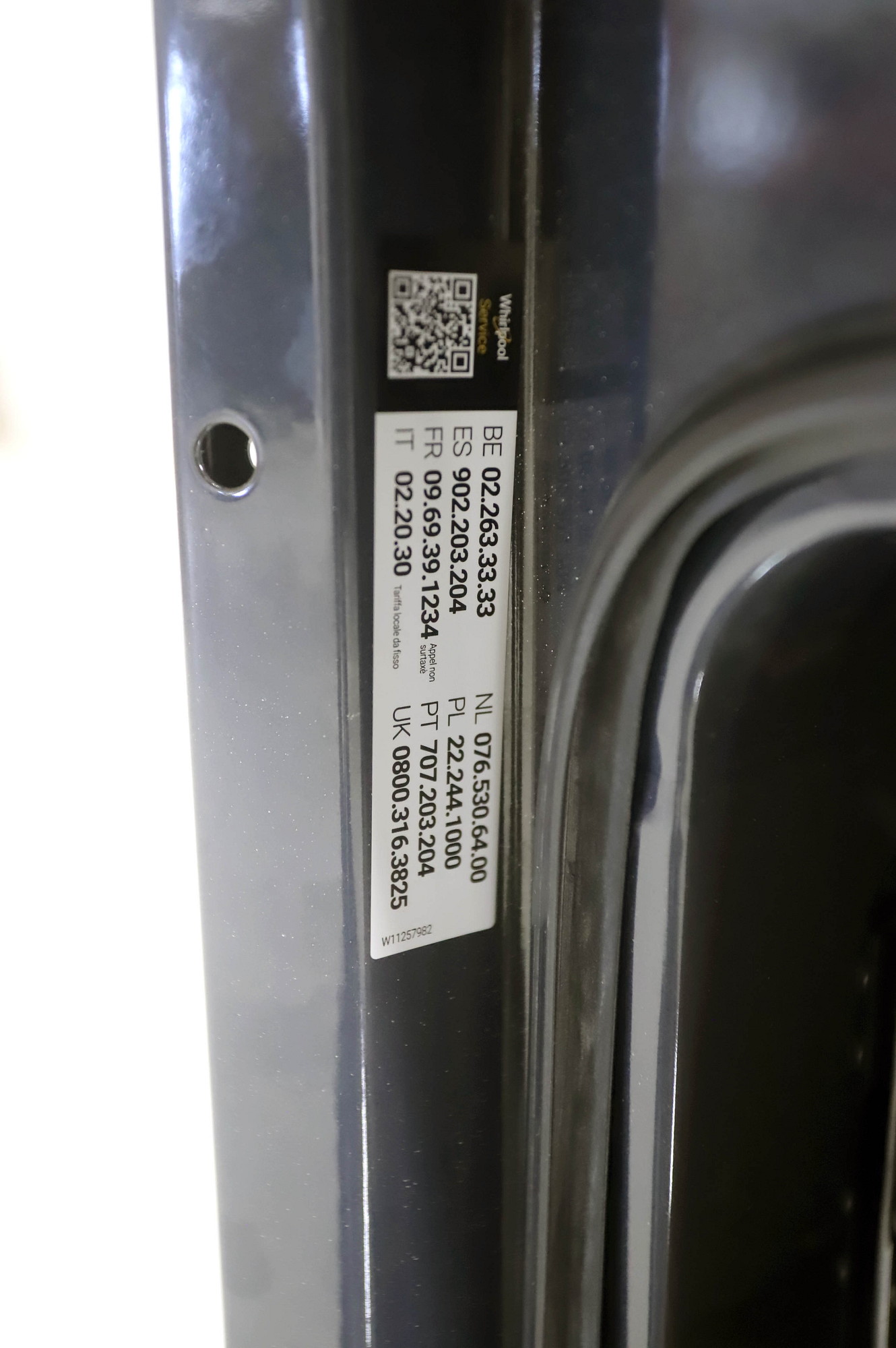 Whirlpool OMK38HU0B erillisuuni, musta – käyttämätön - Image 10