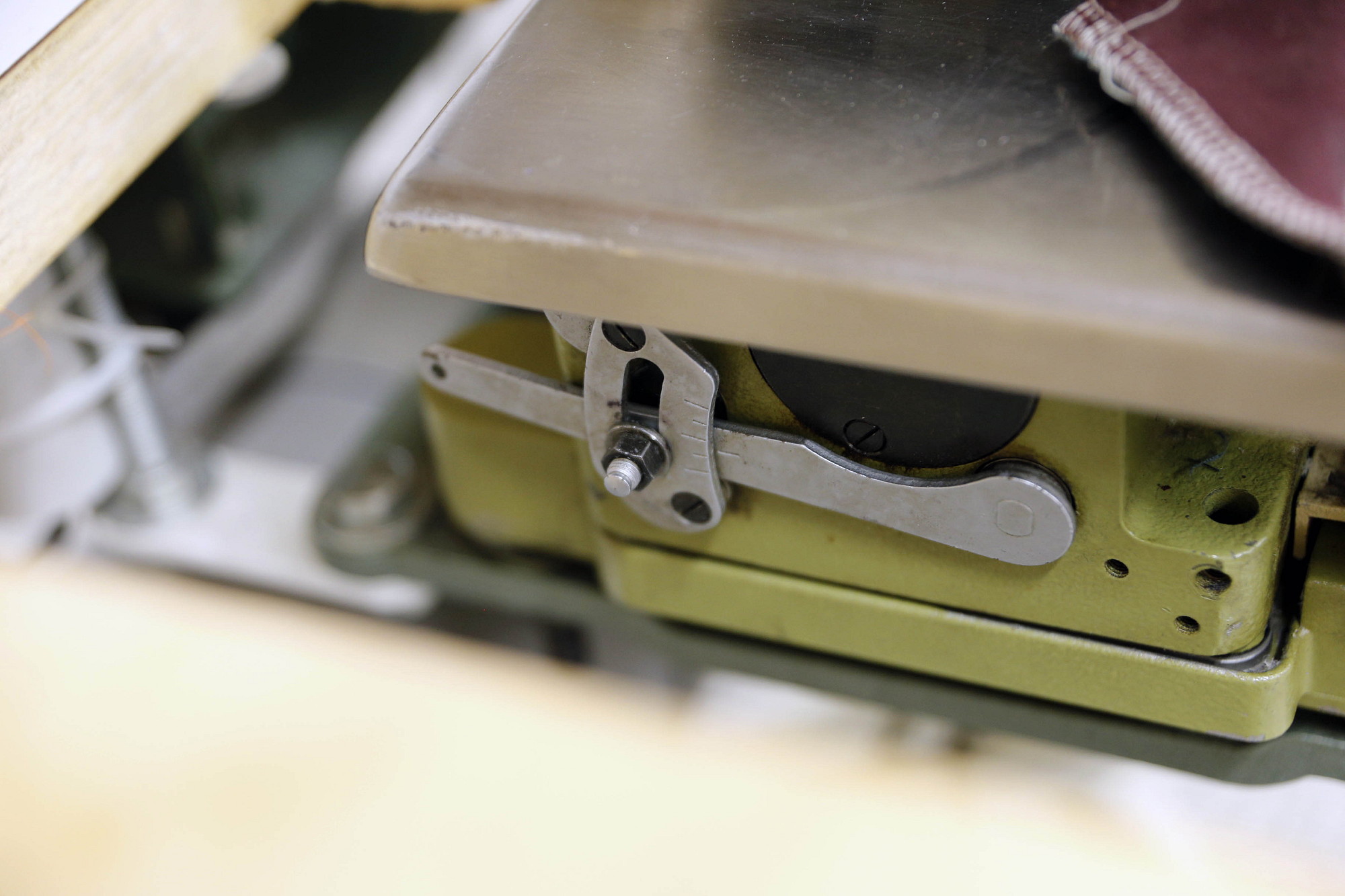 Rimoldi 527-00-2CS-01 4-lankainen teollisuussaumuri – 230 V
