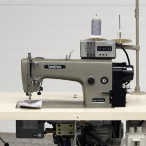 Brother DB2-B791-905AB teollisuusompelukone – neulasyöttö, langankatkaisu ja automatiikka, 380 V